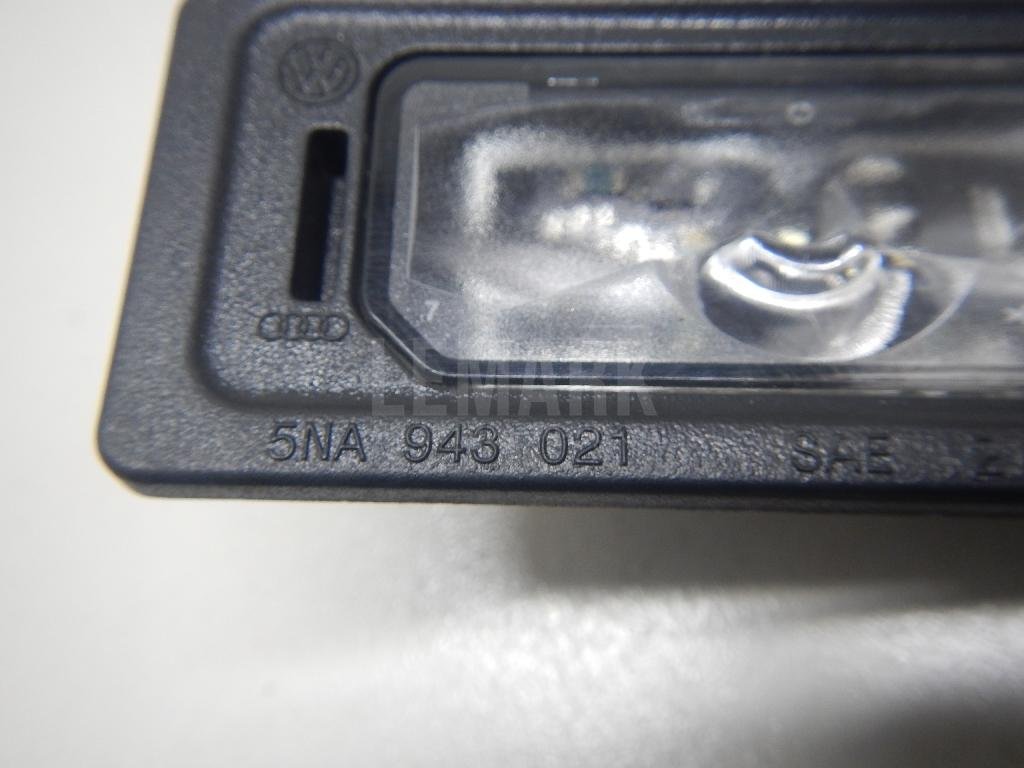 Фонарь подсветки номера