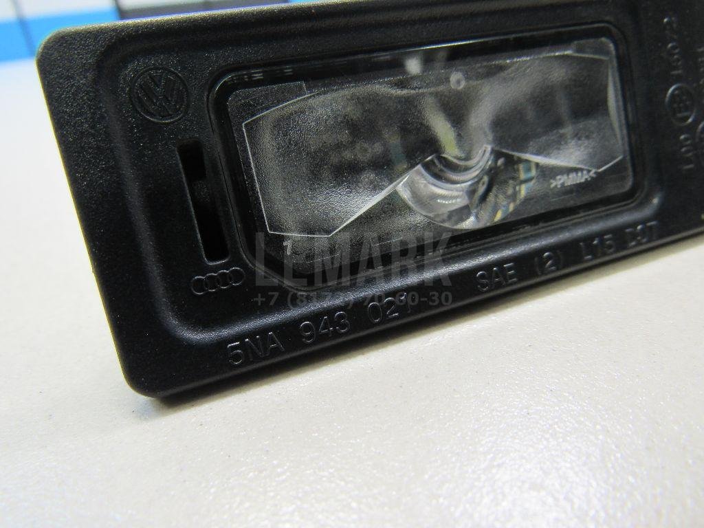 Фонарь подсветки номера