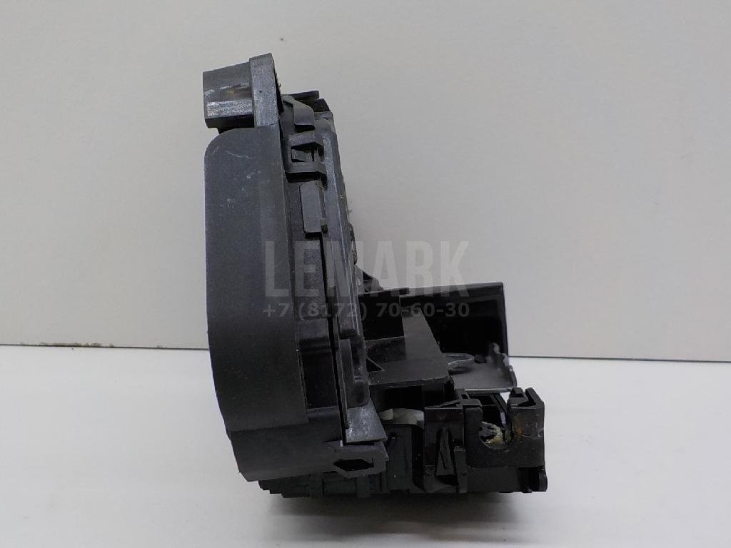 Замок двери задней левой