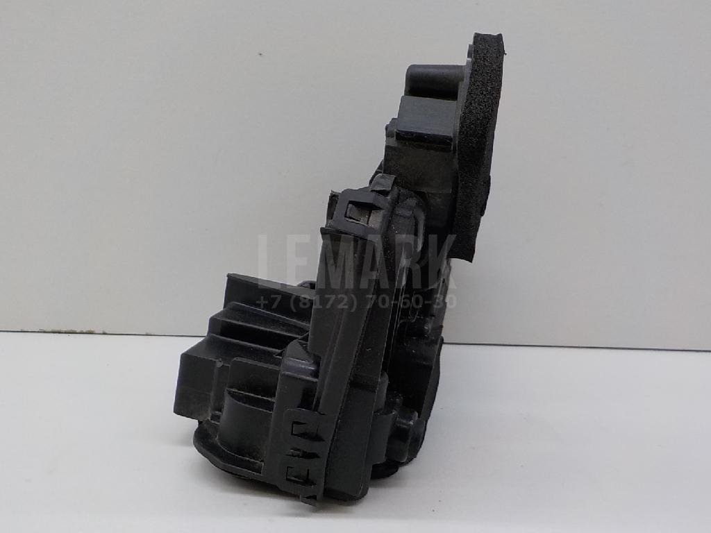 Замок двери задней левой