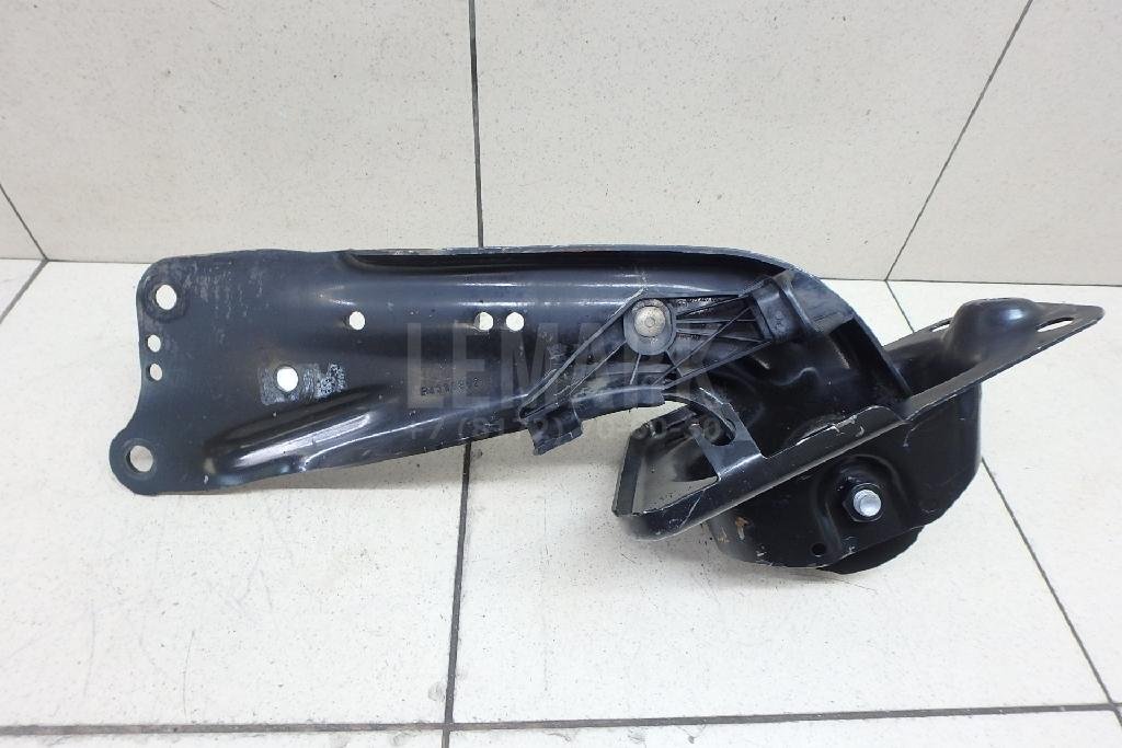 Рычаг задний продольный правый