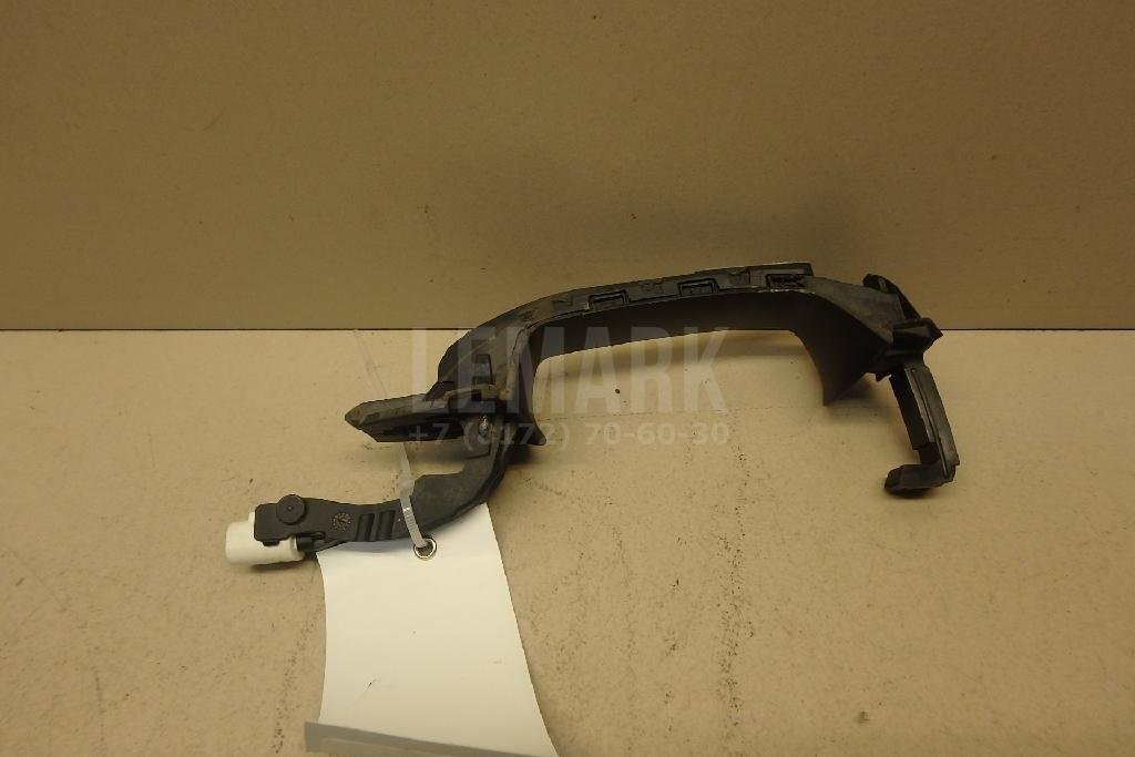 Ручка двери передней наружная правая