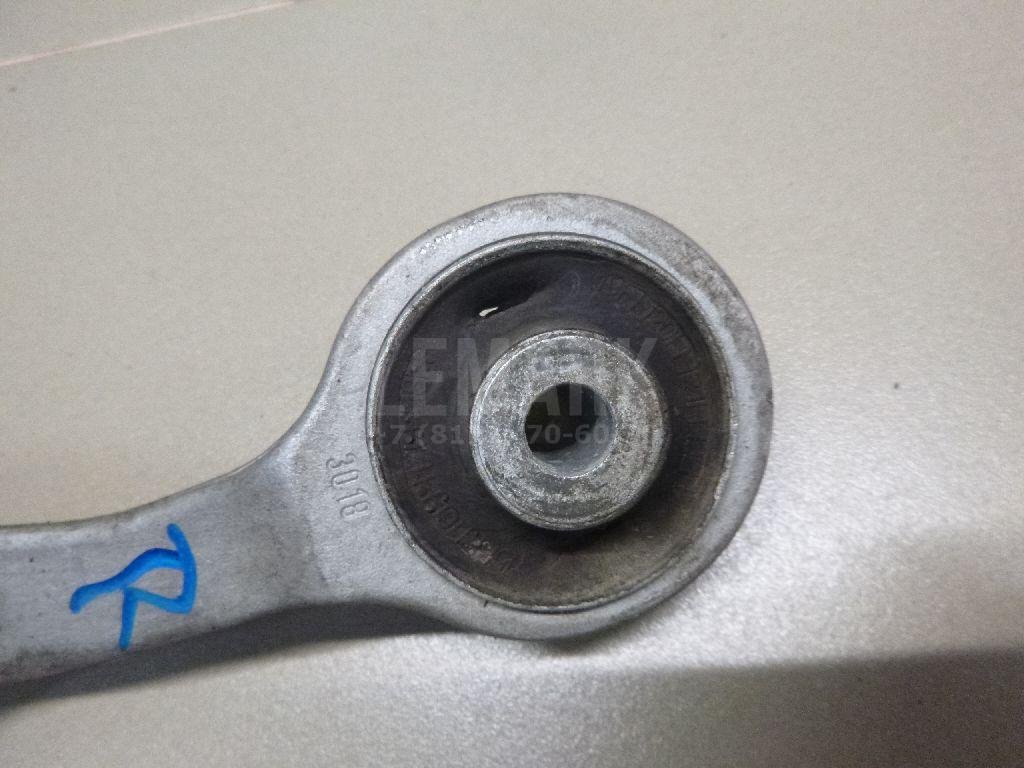 Рычаг передний верхний правый задний