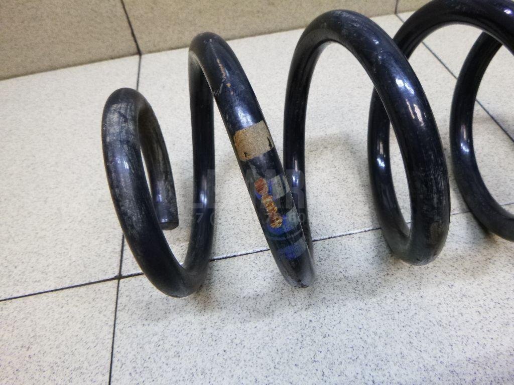 Пружина передняя