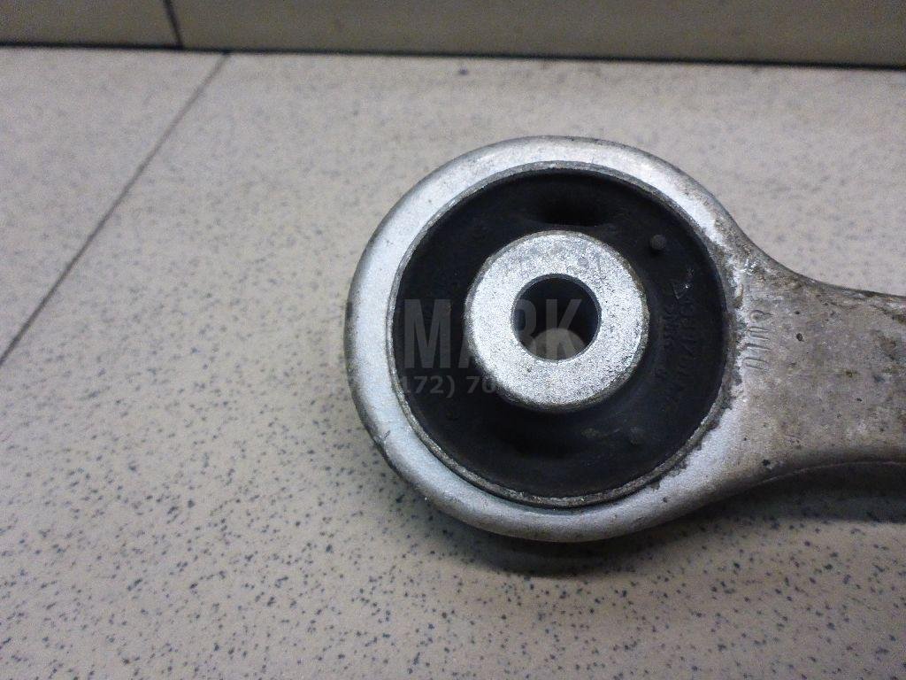 Рычаг передний верхний правый передний