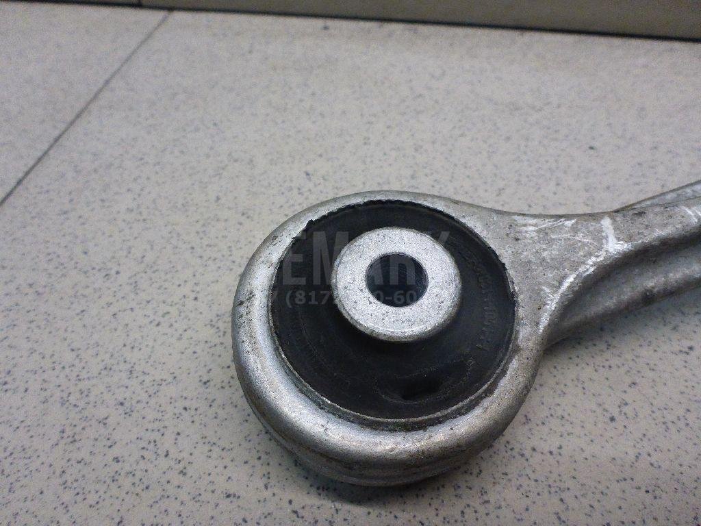 Рычаг передний верхний правый передний