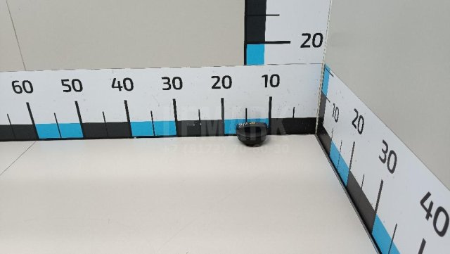 Крышка маслозаливной горловины