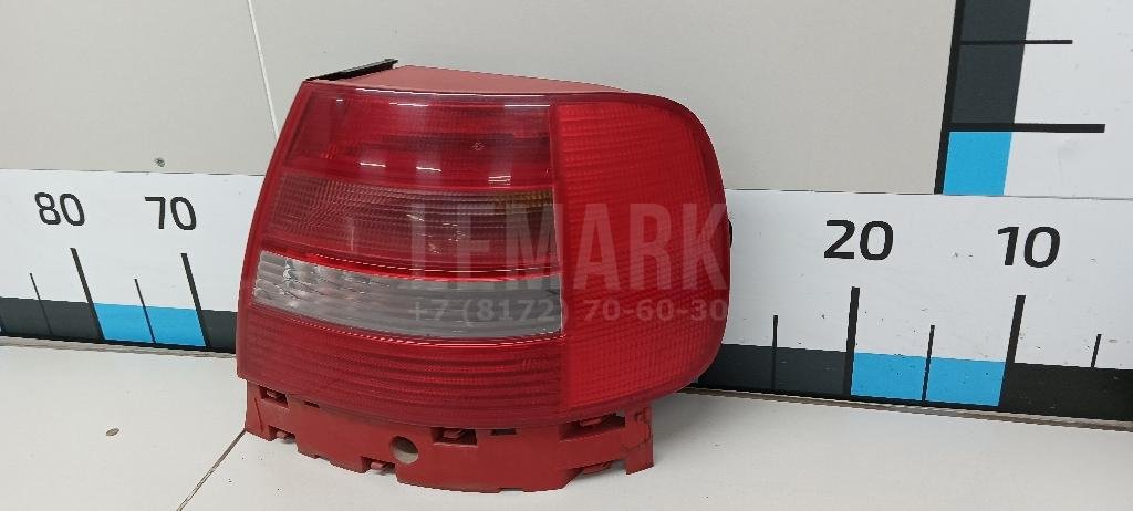 Фонарь задний правый для  Audi A4 [B5] 1994-2001