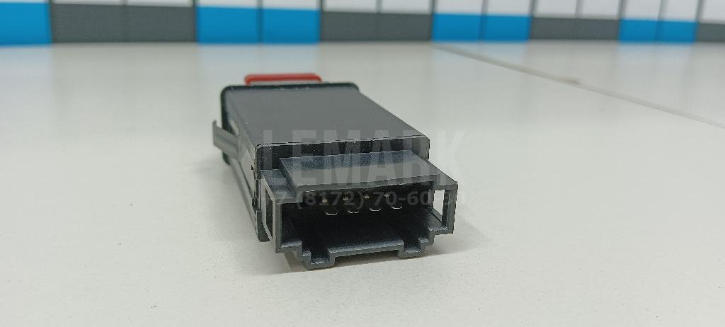 Кнопка аварийной сигнализации