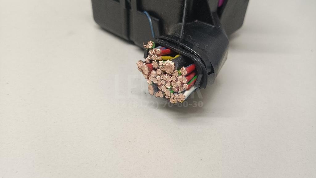 Блок предохранителей для  Audi A5/S5 [8F] Cabrio 2010-2016