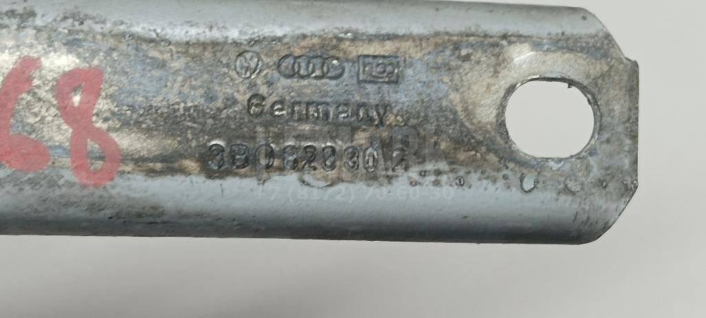 Петля капота правая