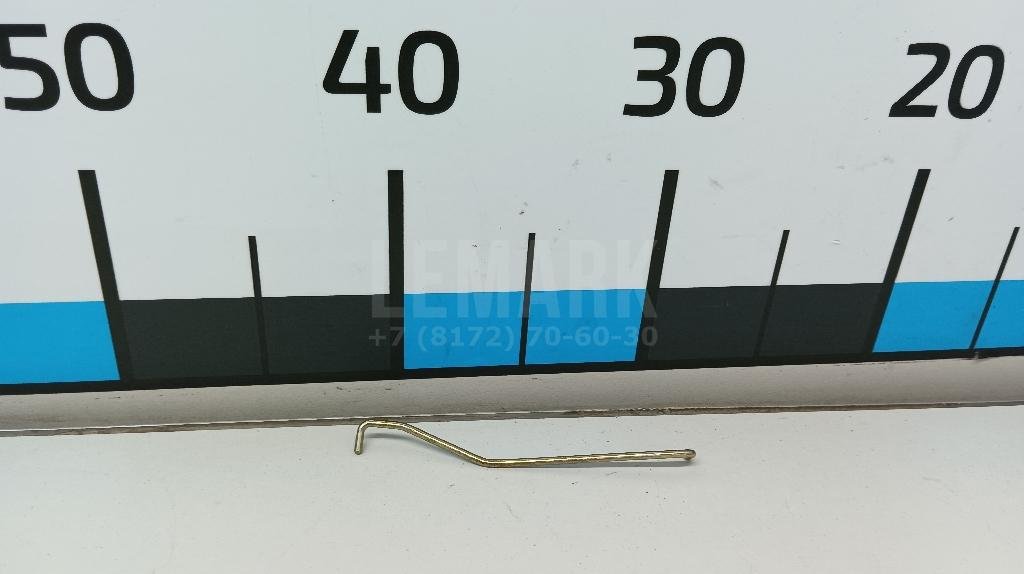 Тяга замка багажника