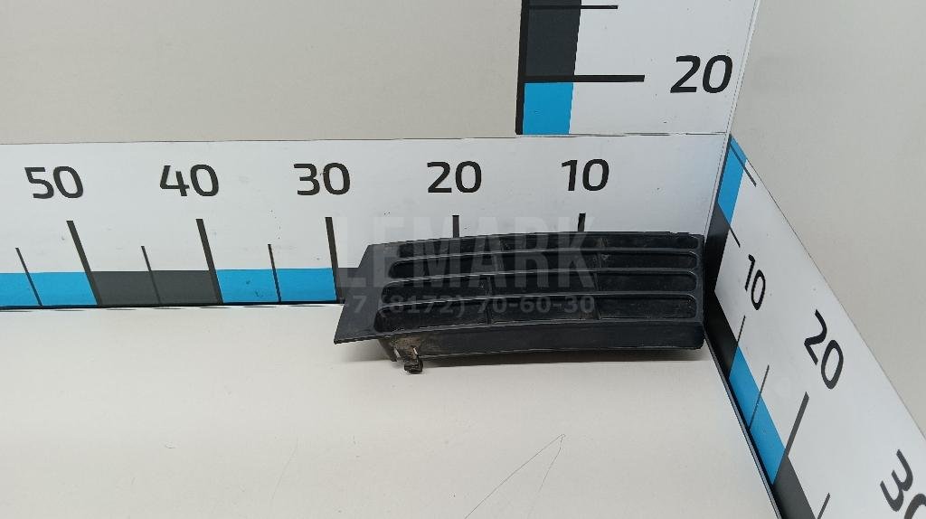 Решетка в бампер левая