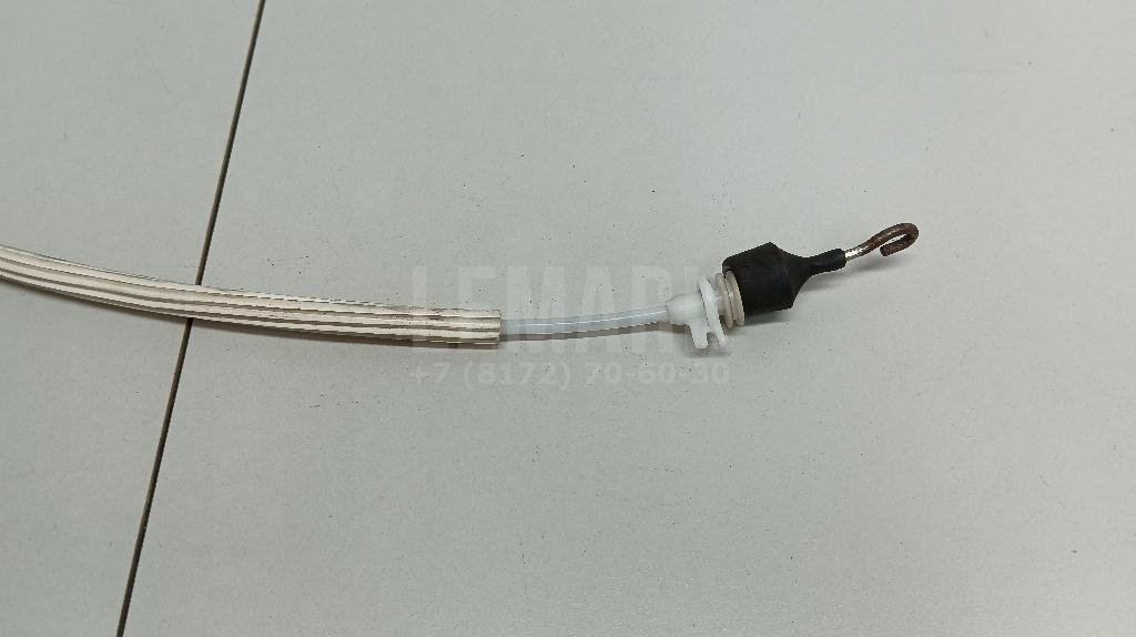 Трос открывания передней двери