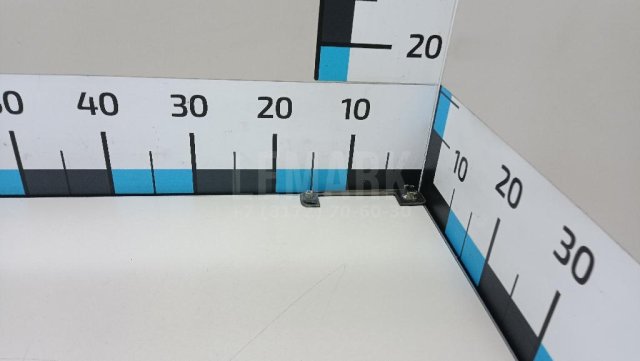 Накладка ручки с замком правой двери