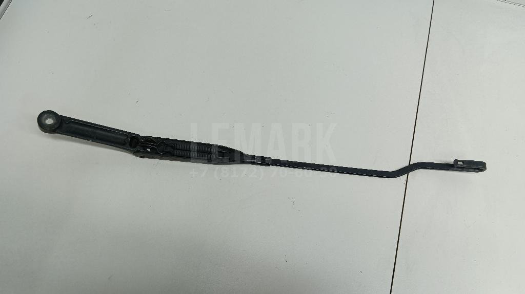 Поводок стеклоочистителя передний левый