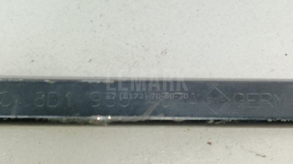 Поводок стеклоочистителя передний левый