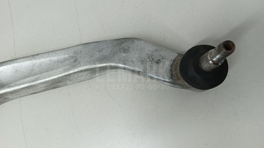 Рычаг передний нижний правый задний