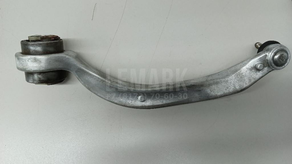 Рычаг передний нижний правый задний