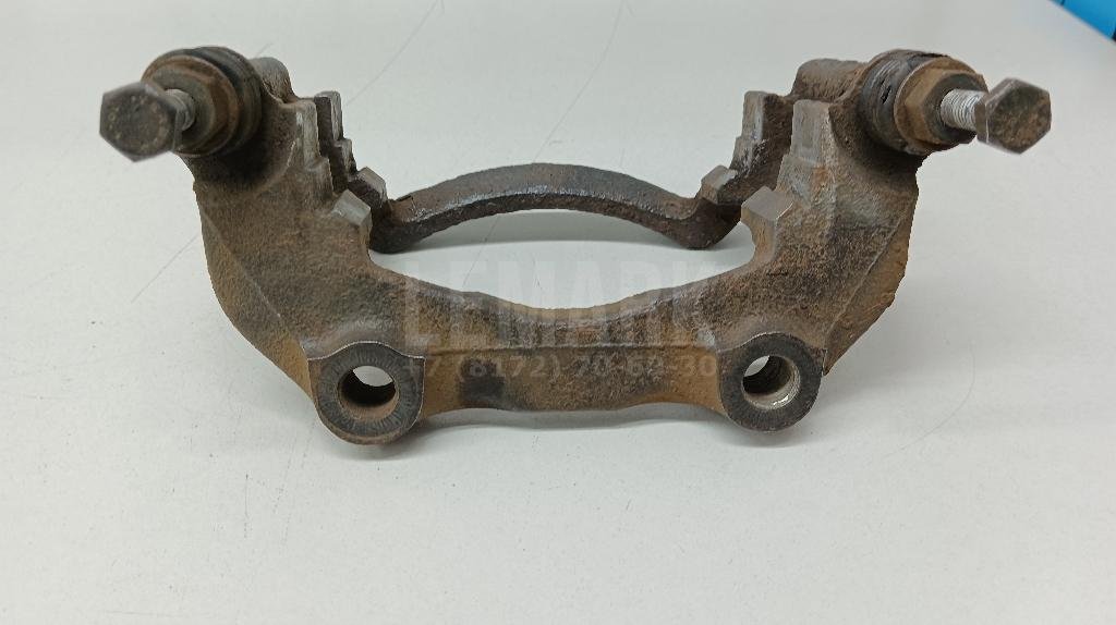 Скоба суппорта переднего