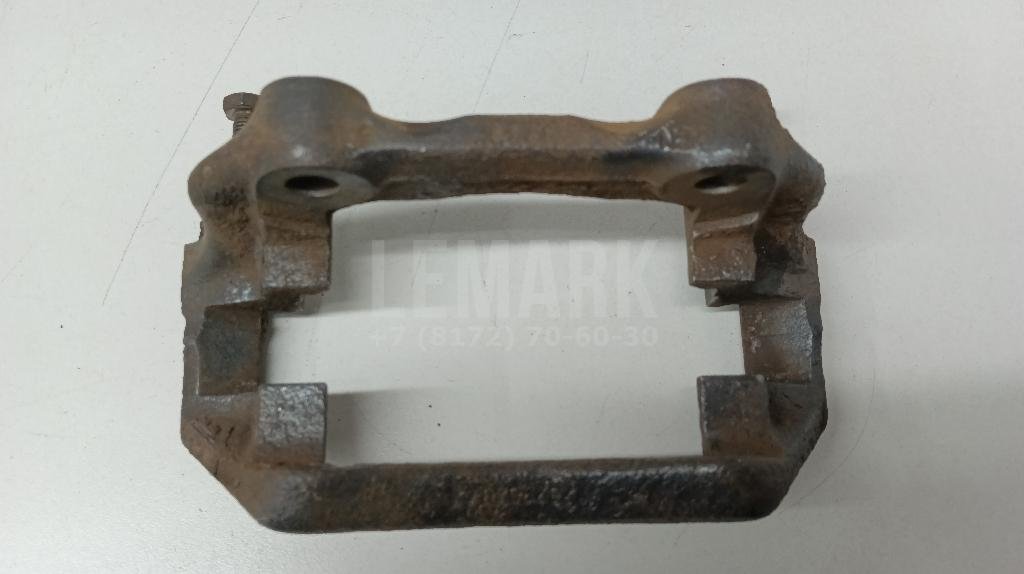 Скоба суппорта переднего