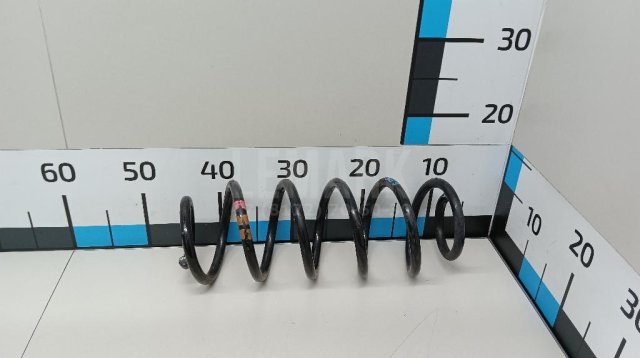 Пружина передняя