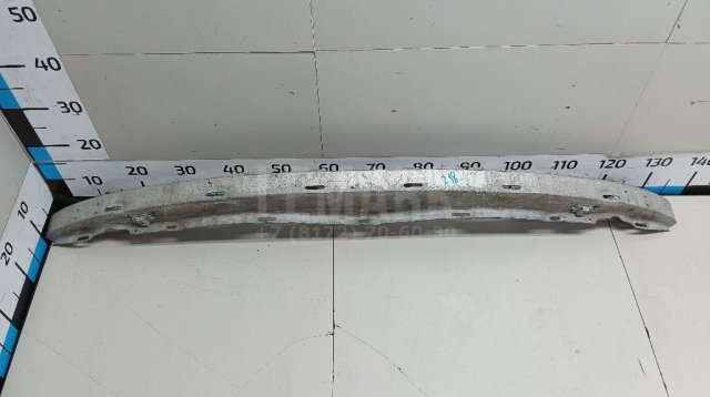 Усилитель переднего бампера