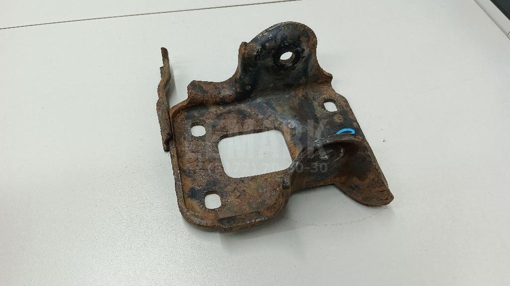 Кронштейн задней балки