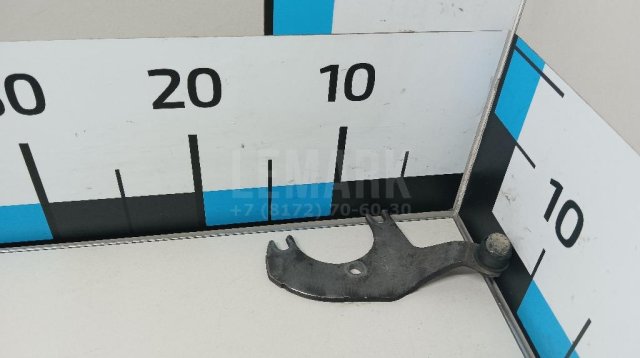 Кронштейн генератора