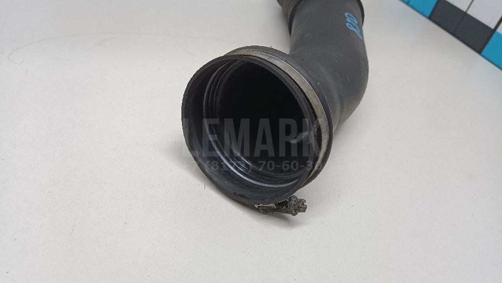 Патрубок воздушного фильтра