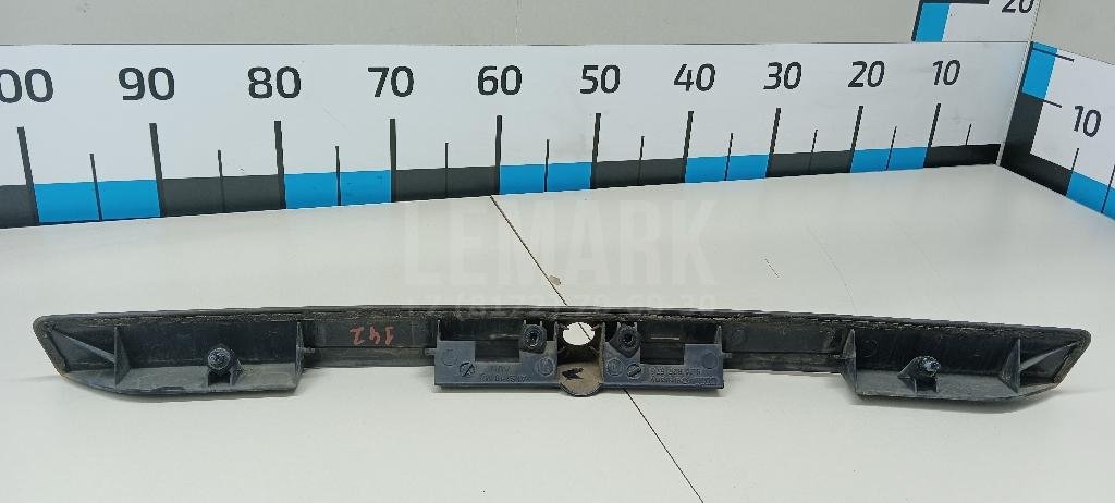 Накладка крышки багажника