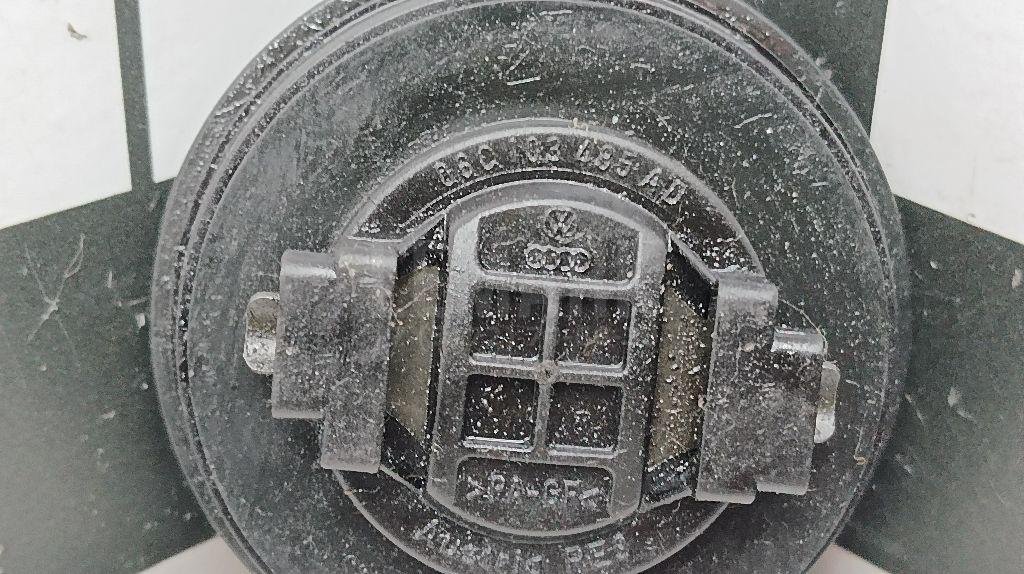 Крышка маслозаливной горловины