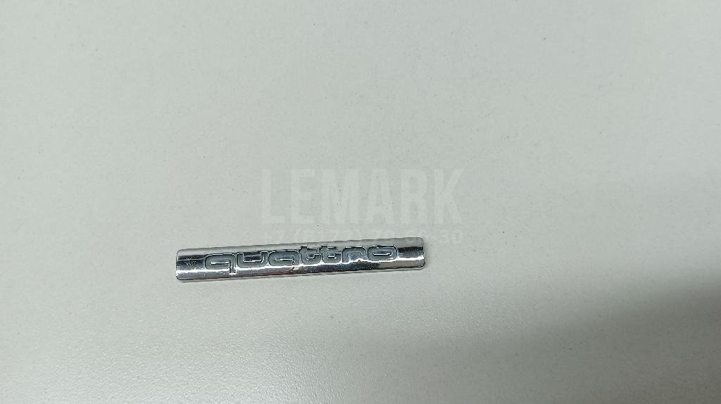 Эмблема на крышку багажника