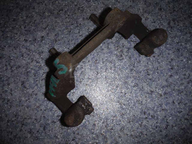 Скоба суппорта переднего