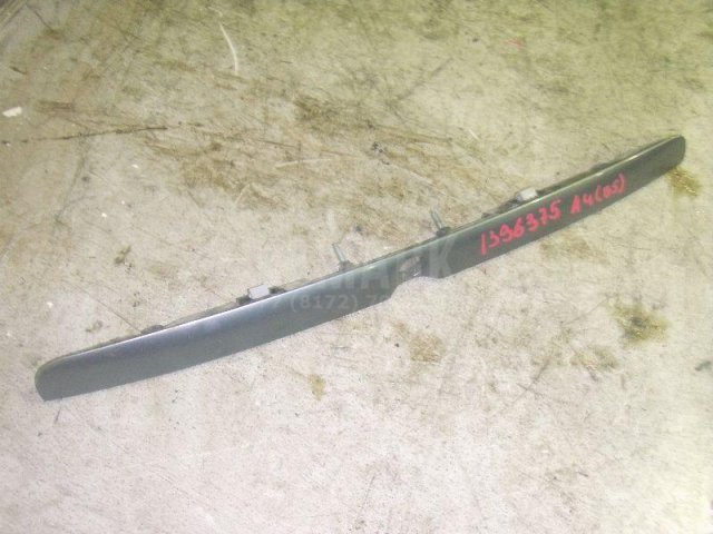 Накладка крышки багажника