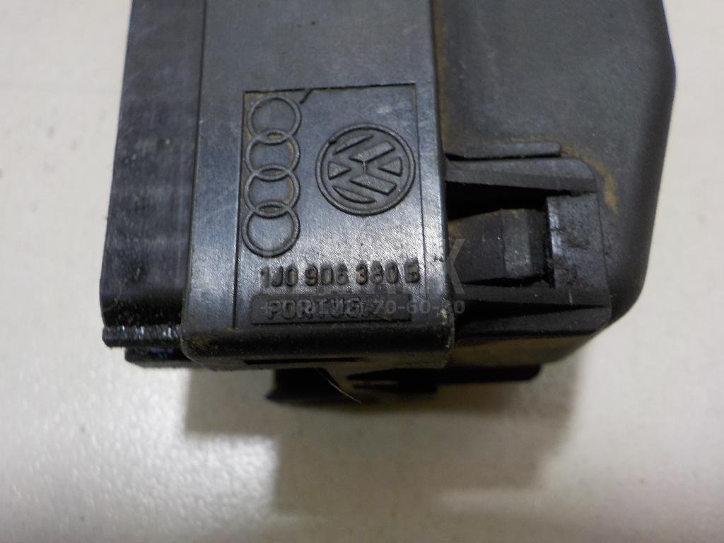 Разъем для  Audi A4 [B8] 2007-2015