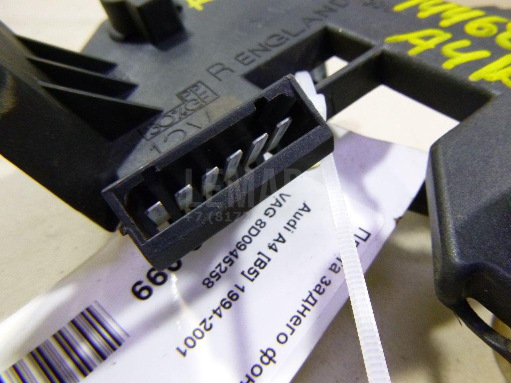 Плата заднего фонаря правого