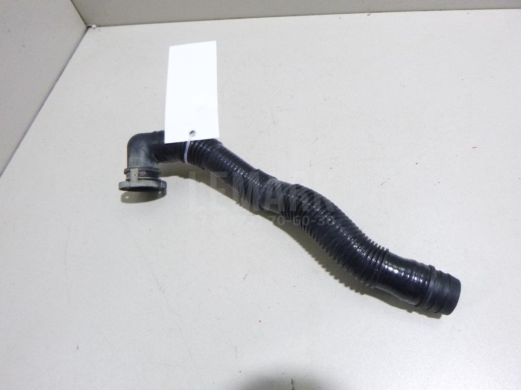 Шланг вентиляции картер. газов для  Audi 100 [C4] 1991-1994