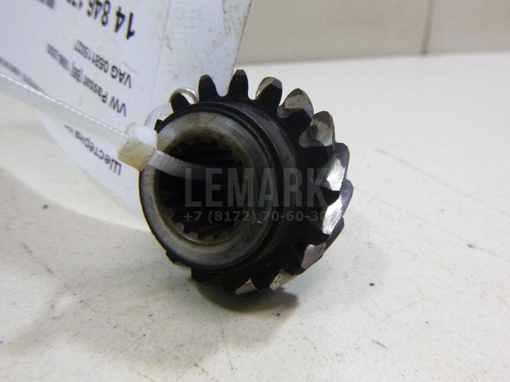 Шестерня привода масляного насоса