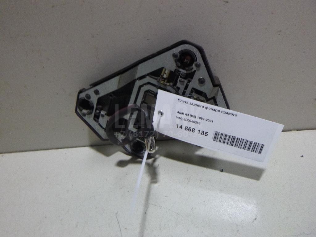 Плата заднего фонаря правого