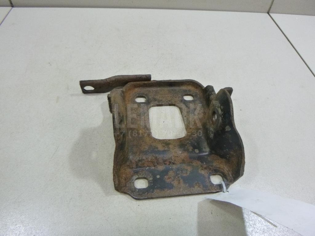 Кронштейн задней балки