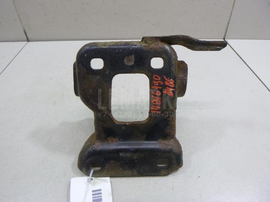 Кронштейн задней балки