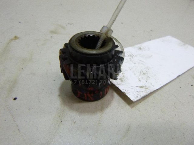 Шестерня привода масляного насоса