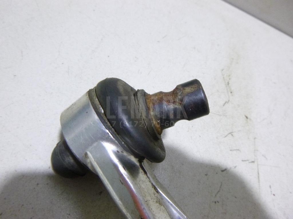 Рычаг передний верхний правый задний