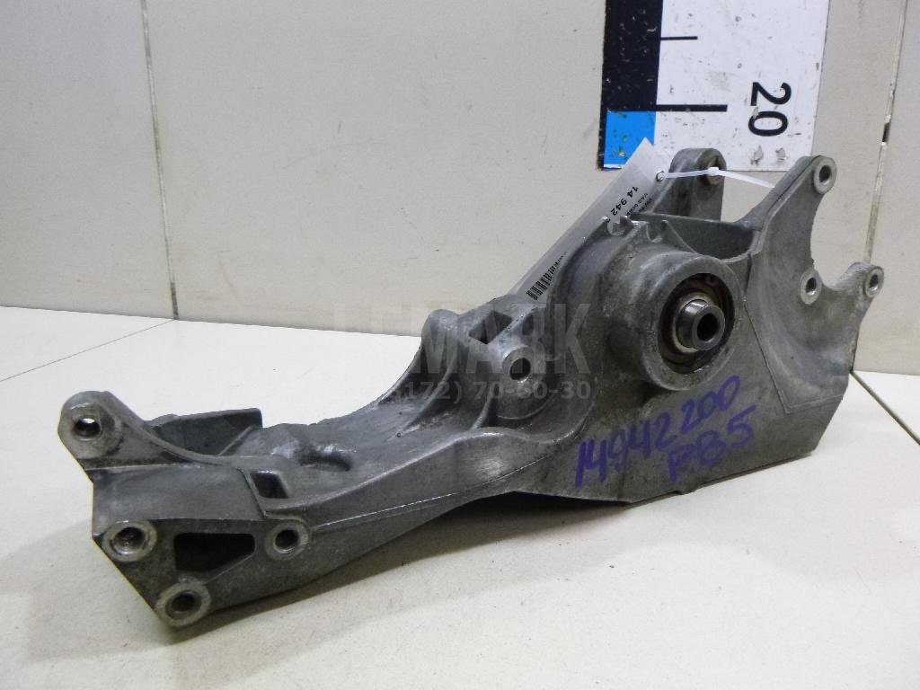 Кронштейн генератора для  Audi A3 [8V] 2013-2020