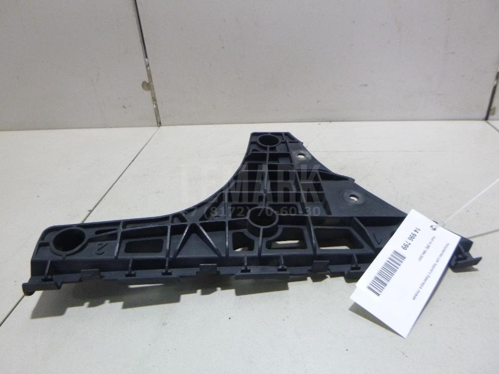 Направляющая заднего бампера правая