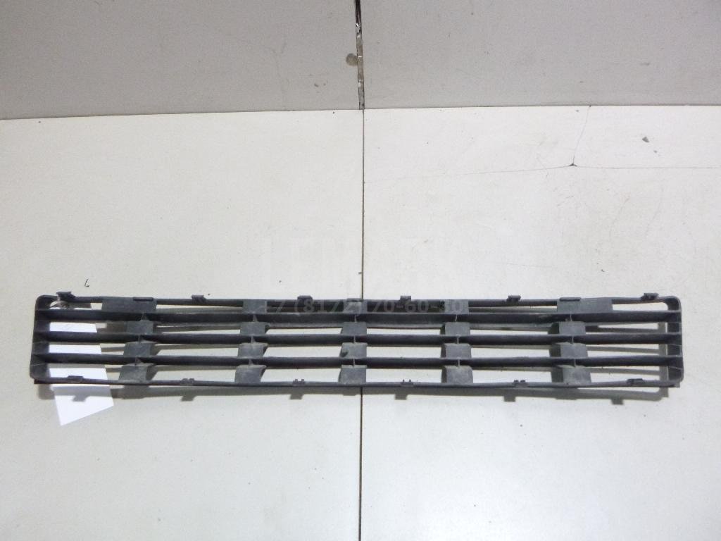 Решетка в бампер центральная для  Audi A5/S5 (F5) 2017