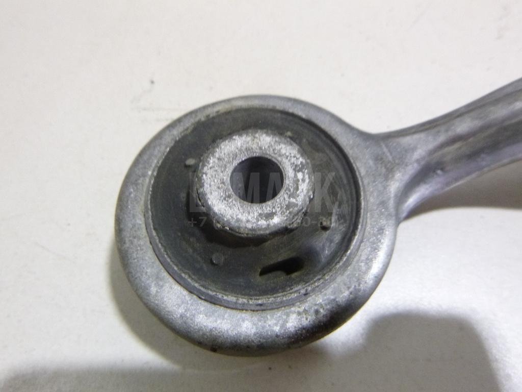 Рычаг передний верхний левый задний