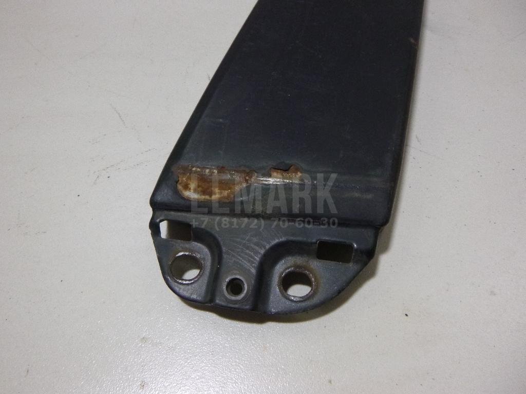 Накладка стойки