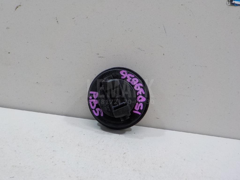 Крышка маслозаливной горловины